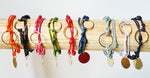 Charger l&#39;image dans la galerie, Petits bracelets porte-bonheur, cordon coton et apprêts dorés à l&#39;or fin
